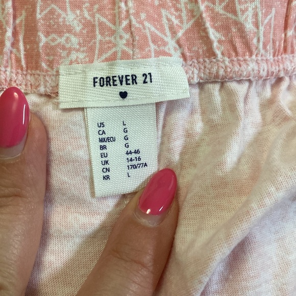 Forever 21 llama pajama set - Picture 4 of 5